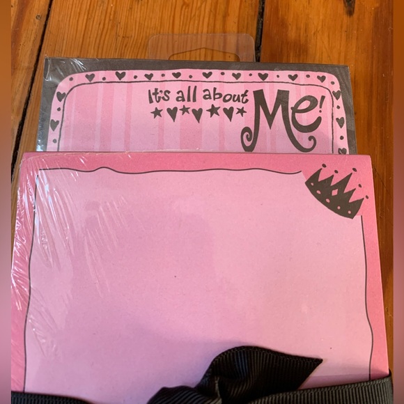 New! ‘It’s All About Me’Magnetic Note Pad bundle
3 for $15 with 💕 - Picture 5 of 7